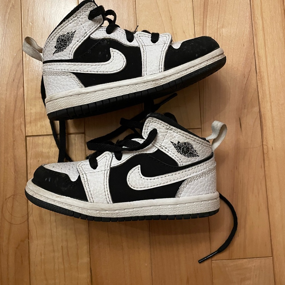 Kids Black and White Sneakers - Picture 1 of 4